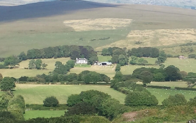 Stunning 6-bed House With Huge Garden on Dartmoor