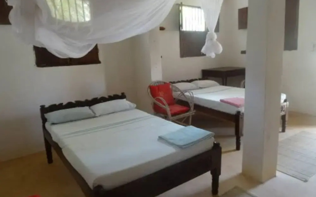 Dudu Villas N Backpackers