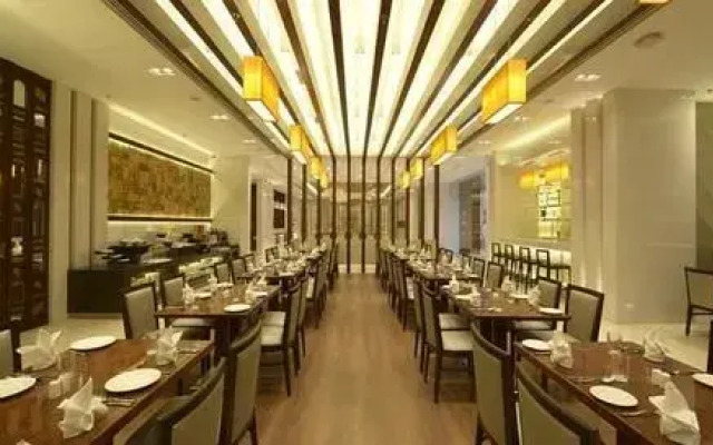 Genesis Hotel Near Mumbai Airport