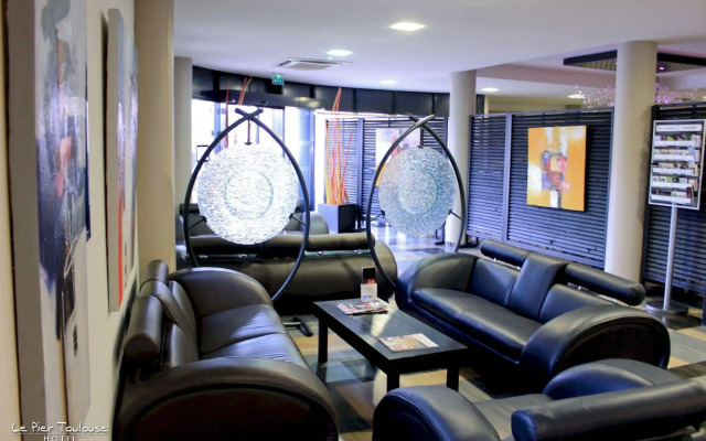Le Pier Toulouse Hotel