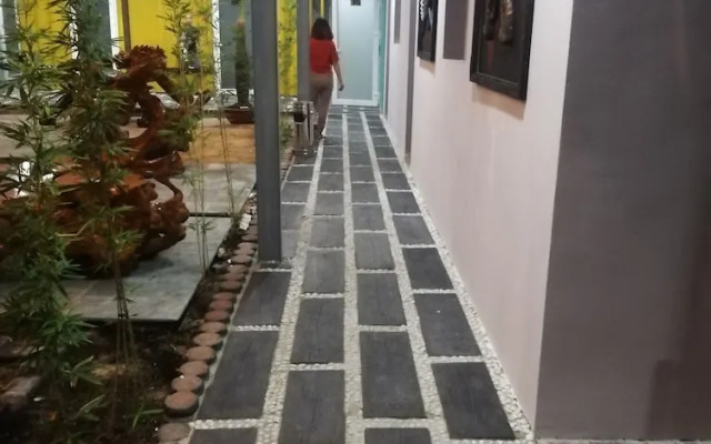 Hotel Aalo - Hostel