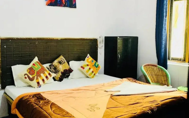 Skyard Hostel Rishikesh (Laxman Jhula)