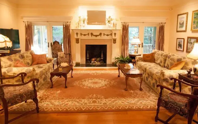 Heron Cove Bed & Breakfast