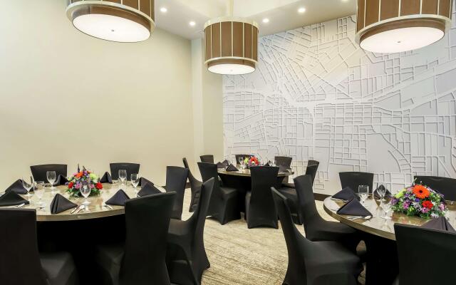 Embassy Suites by Hilton Syracuse Destiny USA