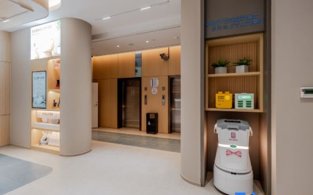 Homeinn · neo (Jiaxing Olympic Sports Center Swan Lake)