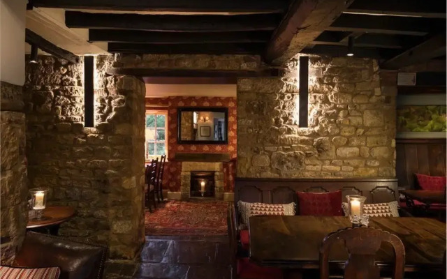 The Howard Arms