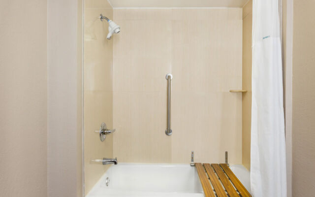 Ramada Tuscaloosa Alabama