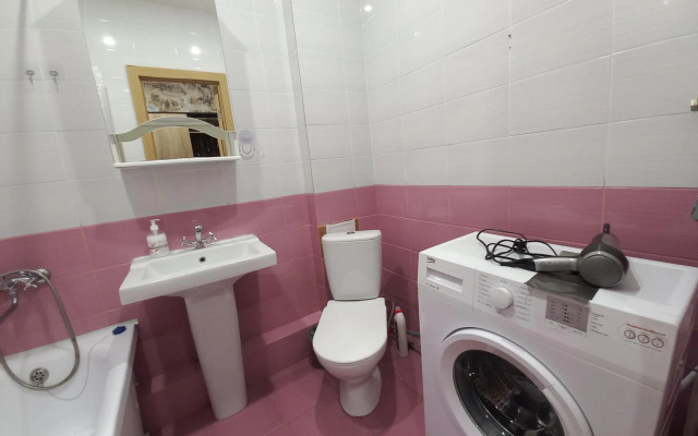 Апартаменты на проезде Дорожников 44