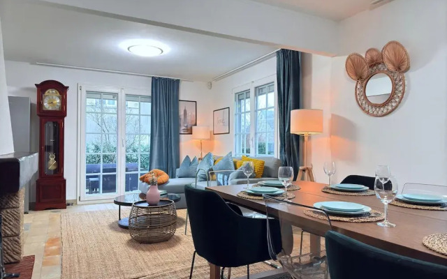 Spacious 4 bedrooms House