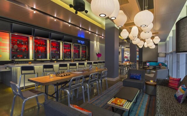 Aloft New Orleans Downtown