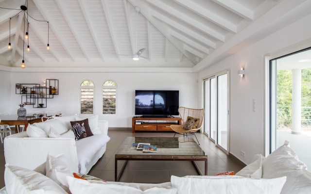 Exclusive Gated Area, Close to Beaches, Huge Pool, AC, Free Wifi, Perfect for Families ! — фото 2