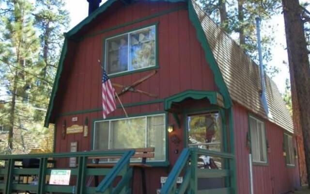 RedAwning Badger Lodge