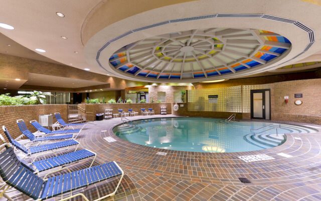 Edward Hotel & Convention Center