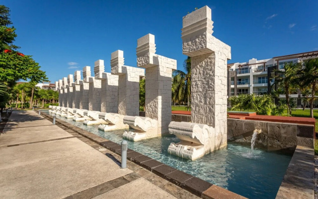 Mareazul Casa Quetzal 3 Bedroom Apts by RedAwning