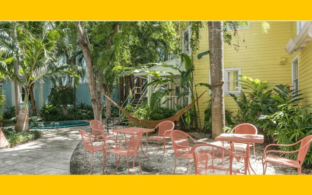 Miami River Inn