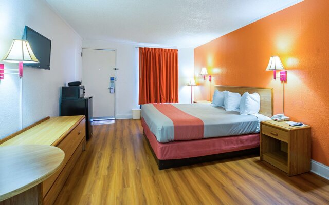 Motel 6 Perry 4860