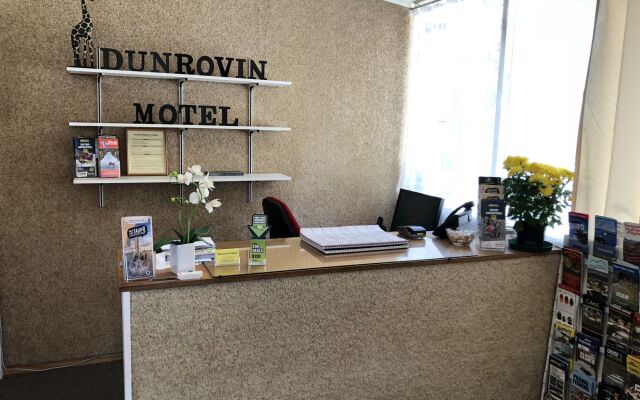 Dunrovin Motel