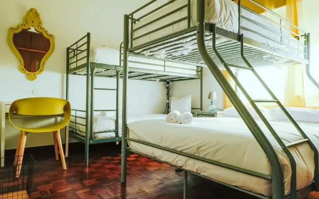 Help Yourself Hostels - Restelo