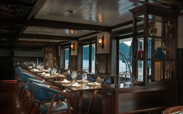 Paradise Luxury Sails Cruise