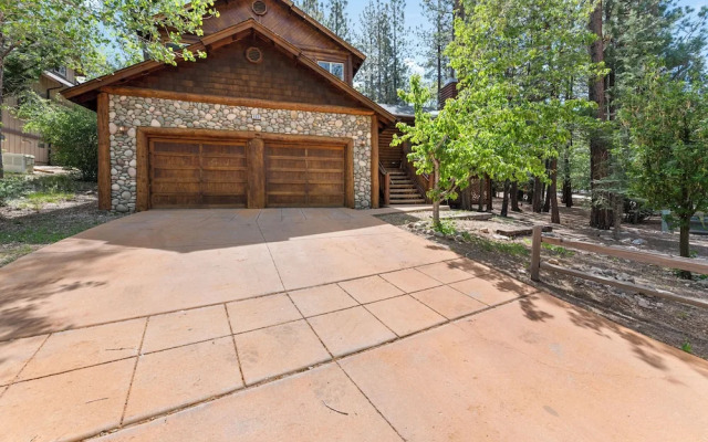 Relaxing Alpine Estates