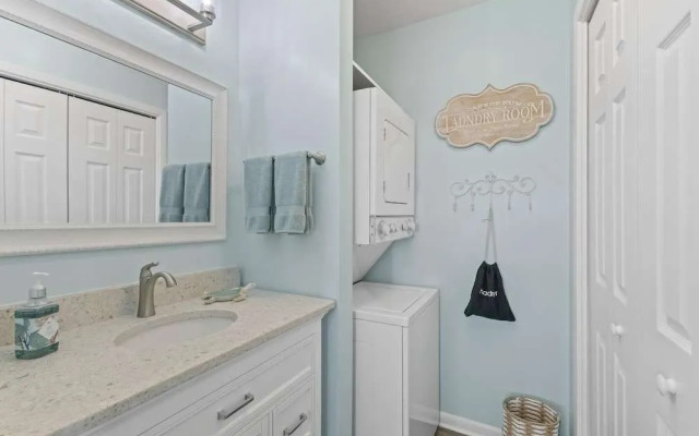 Lagoon Sun 5 by RedAwning