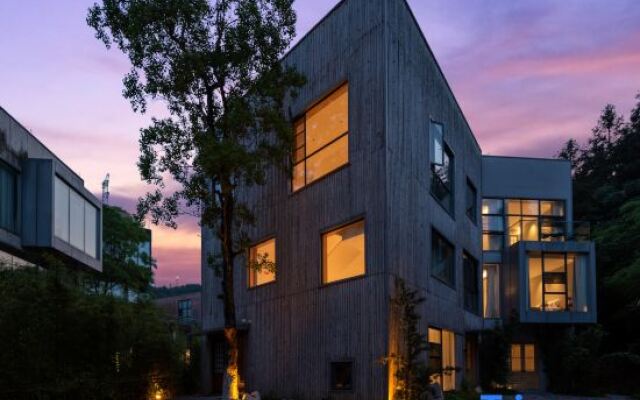 Paradise  Collection Hotel Sanbao