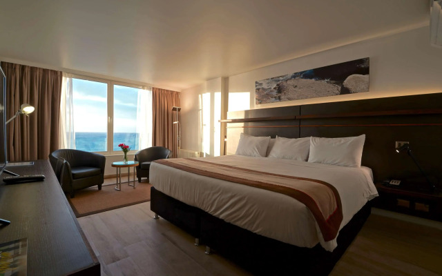 Radisson Blu Acqua Hotel & Spa Concon
