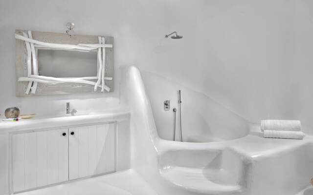 Magnolia in Mykonos With 4 Bedrooms and 4 5 Bathrooms