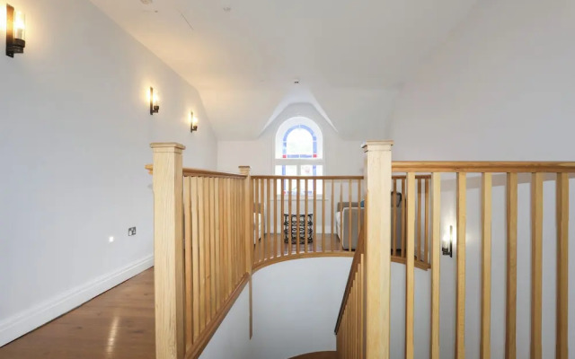 Harlech Apartments - Matholwch