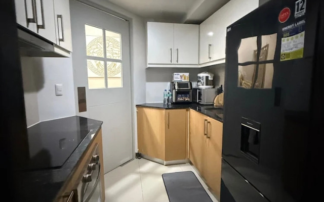 Room-3 Bedroom Executive Suite Room wit