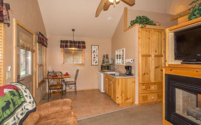 Shadow Mountain Lodge and Cabins