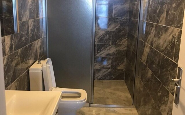 Tiny House With Shared Pool in Konyaalti