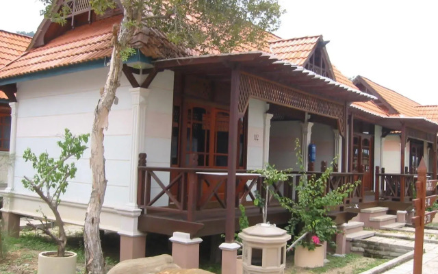 Bukit Keluang Beach Resort