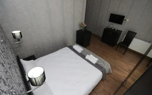 Marialuis Hotel