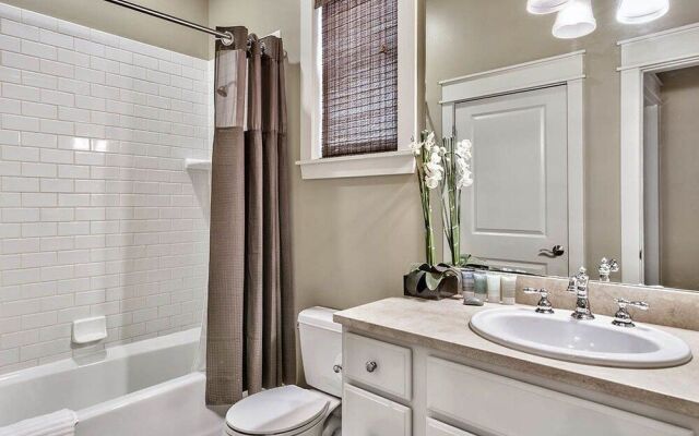 Casa di Tramonto by RedAwning