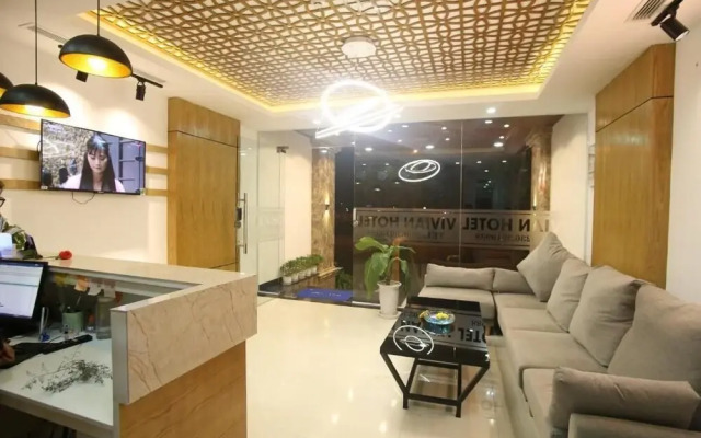 Vivian Hotel