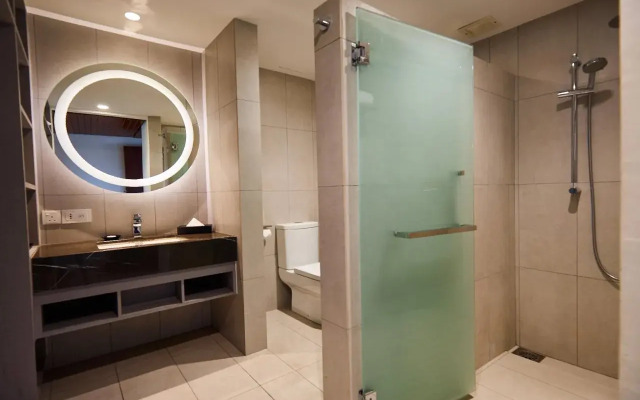 DoubleTree by Hilton Damai Laut Resort