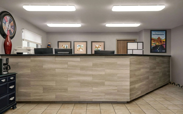 Travelodge by Wyndham Yuma