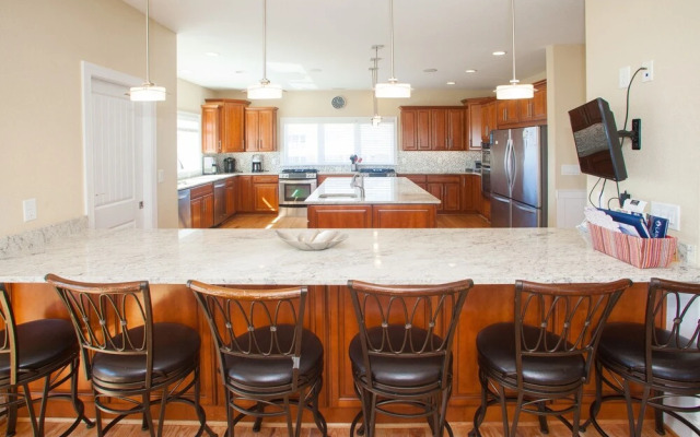 Atlantic Villa Fran-to-Sea - 9 Br Home