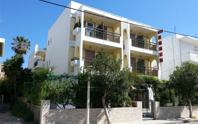 Karis Hotel