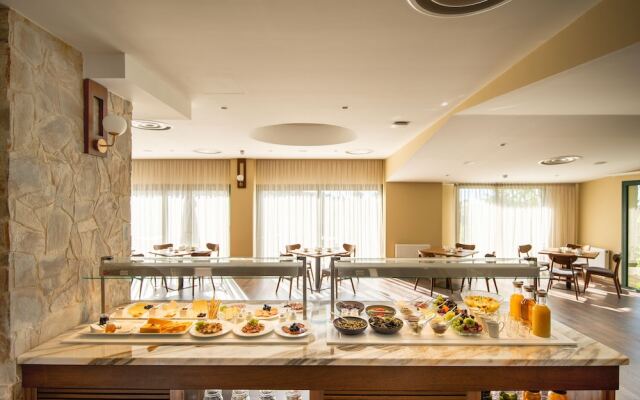 Petit Palais Platres Hotel