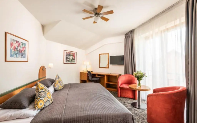 Hotel Troja