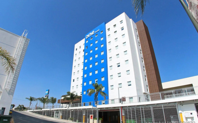 One Guadalajara Periferico Norte