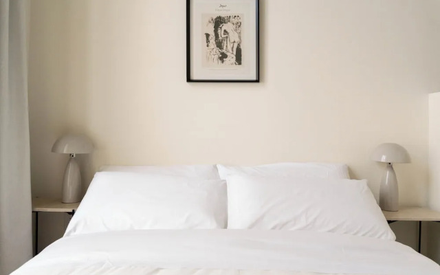 Maison Place Jacques-Cartier by Luxury In Transit