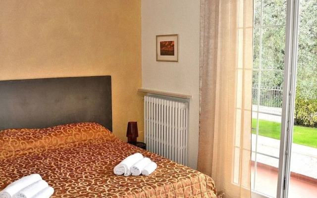 Villa del Filar With Pool