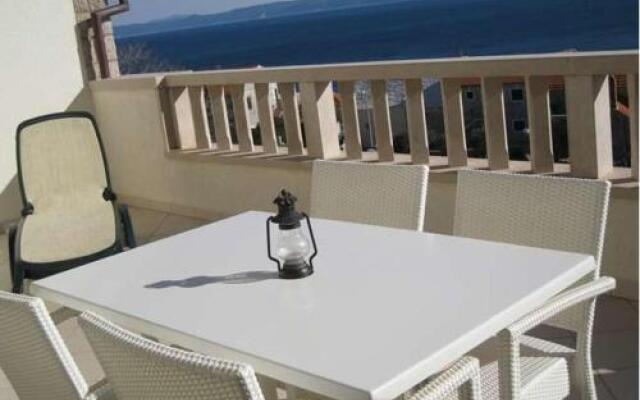 Apartment Bol 34