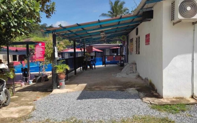 OYO Home 90554 Norfa Camp House