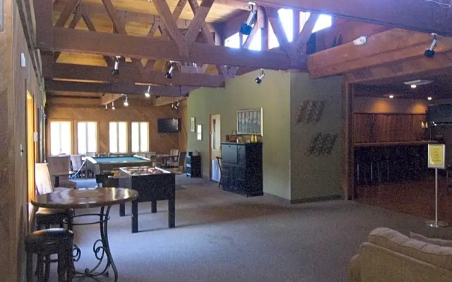 Snowcreek Resort