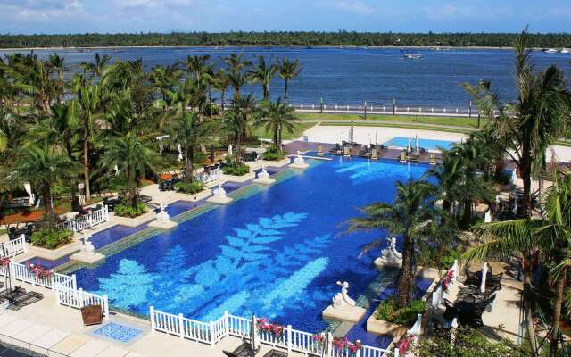 Wyndham Grand Plaza Royale Wenchang