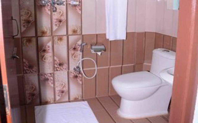 Hotel Golden Three